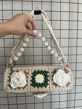 Handmade Cream Crochet Floral Shoulder Bag with Pearl Handle